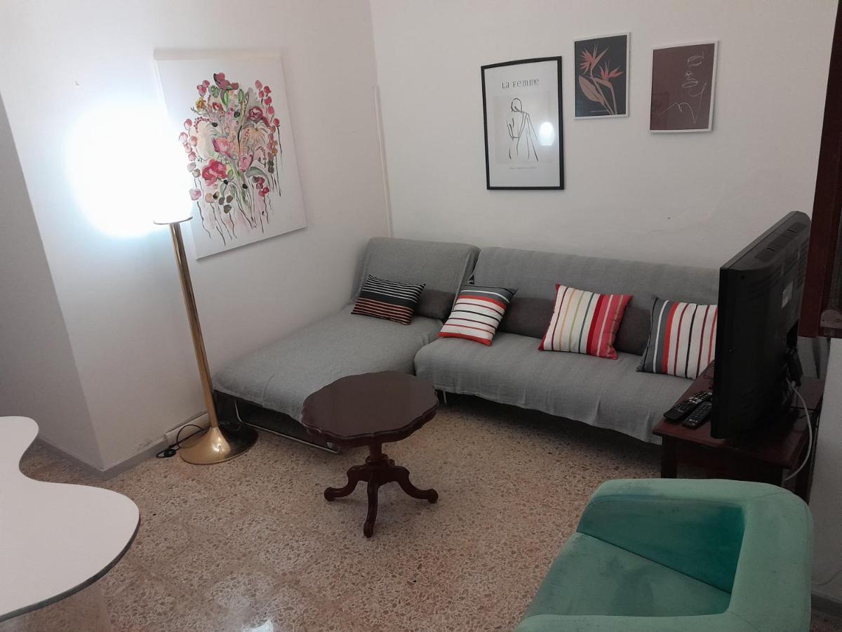 Da Julia Appartement Oristano Buitenkant foto